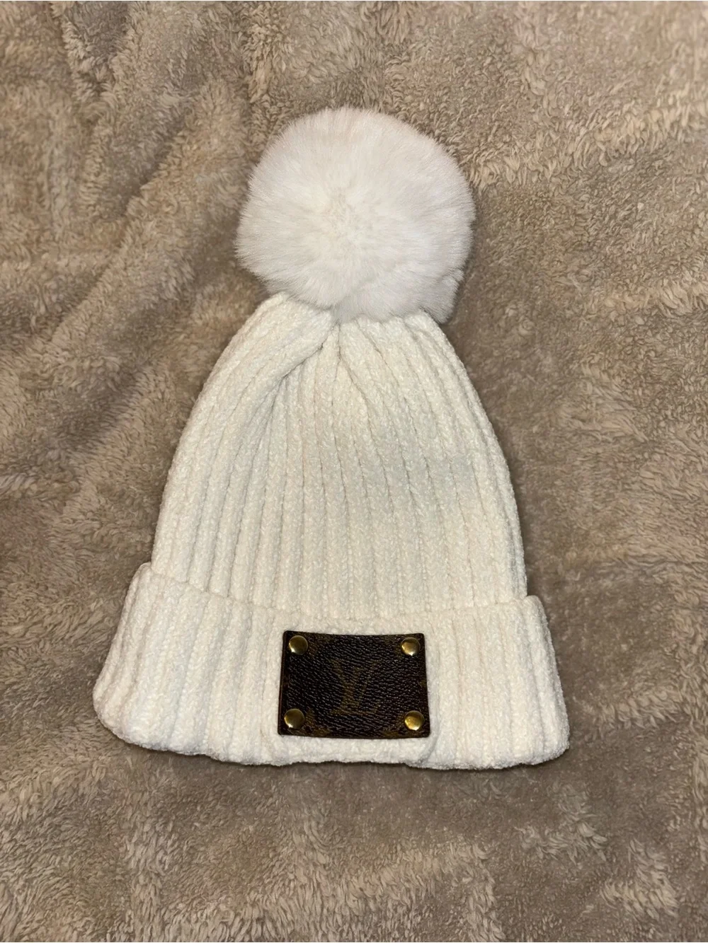 Women’s Cream Refurbished Louis Vuitton